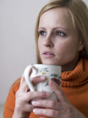 Solo model Jo can't sleep so that babe turns to masturbation to rid her anxiety