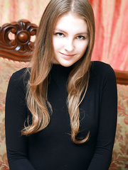 Dark Brown Izabel A undressing to widen legs & show bald beaver & hawt arse