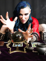 Heavily tattooed playgirl Jenevieve Hexxx seduces  after Tarot reading