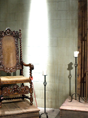 Hawt hotties Mona Wales & Simone Sonay punishment male sub with cattle prods