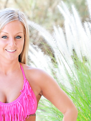 Slutty golden-haired doffs bikini pants stuffing then in bald wet crack at the park