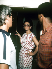 Cheating housewife for the seventies receives into an interracial Male+Male+Female scene