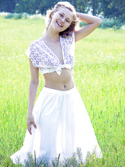 Legal Age Teenager chick shows her flexy body outdoor and masturbates her vagina