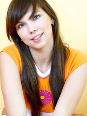 Hawt legal age teenager European Olesya toying soaked cum-hole & flaunting hawt in nature's garb feet