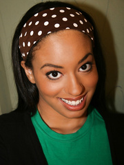 Captivating ebon Aliana Love doffs shorts to engulf & receive reamed in gloryhole sex