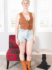 Breasty angel with short hair Dakota Rose puts her unshaven body on display