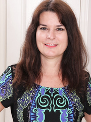 Centre-mature housewife Bridget Calling parts her natural slit after undressing