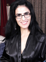 Non-Professional housewife Theresa Soza sticks a sex toy in her bawdy cleft after disrobing