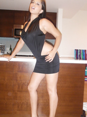 Hawt brunette hair angel Sunny Leone parts her fur pie lips in the kitchen