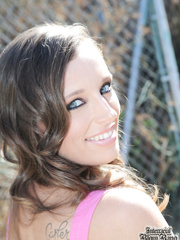 Brunette Hair beauty Jamie Jackson receives face hole stuffed by darksome schlongs at a blowbang