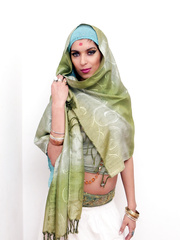 Indian housewife takes her stud's rod in her throat after anal sex