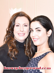 Slavemaster mother I'd like to fuck in latex Lara licking hot teenage chick's bawdy cleft on the daybed