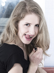 Blond babe Arianna frees her hirsute cunt from watch throughout underclothes