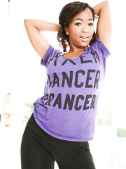 Hawt swarthy Ivy Sherwood with large love bubbles on knees widening hot a-hole for closeup