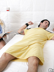 Large titted Diamond Foxxx can't await to widen her legs for fucking