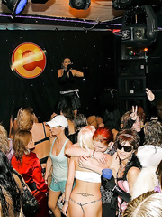 Top females engulfing 10-Pounder and fucking like bitches during bare fuckfest