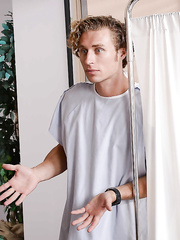 Redheaded doctor Veronica Vain receives screwed in hose and high heels