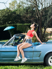 Dark Brown pornstar Apolonia groans as that babe loses her anal virginity