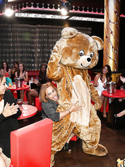 Smooth hotties having so much pleasure and blowjobs at the latin chick party