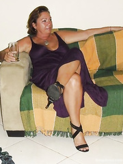 Our very sexy mature fuck buddy GINA came to vist and play