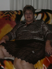 CuddlyFun in Lingerie and showing herself amateur bbw