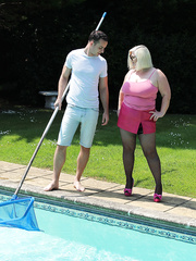 Blond granny Lacey Starr acquires ball batter on face after seducing the pool guy