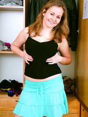 Charming non-professional Annette suggests her exposed large boobs & flashes her smooth butt