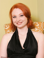 Pale redhead Vixen widens her in nature's garb legs after removing carnal underware