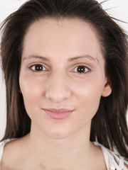 Dilettante Nikola removes her darksome brassiere to show her saggy mambos close up