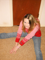 Pleasant beauty Kitty is alone at home and in mood to rub her soaked sissy