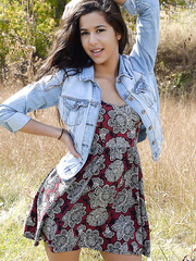 Latin Babe 1st timer Bella Quinn covers up her undressed marangos in a field