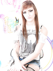 Hawt pornstar Kylie Cyrus shows off her small pantoons in nylons