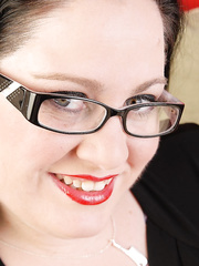 Very plump aged in glasses Magnificence-Foxxx takes off her dark suit