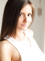 Erotic legal age teenager Sunshine A doffs white underware for hawt shaved slit closeup