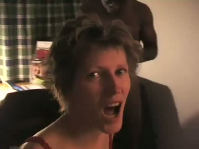 Pretty Wife Gets Cuckold Creampie-Interracial Sex video