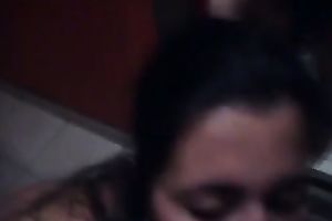 My fleshly brunette hair white women milks my penis dry on her face