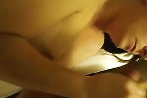 My lewd girlfriend knows how to give a great oral-sex