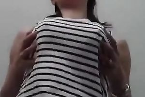 Sexy and lusty milf squeezes her titties untill this babe receives some milk
