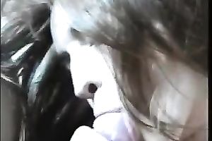 My cum-addicted girlfriend knows how to give a great orall-service