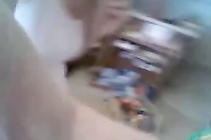 I love sucking an ice spunk in front of my online viewers