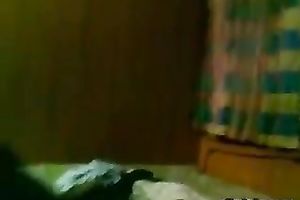 Lusty Indian gal gives head in messy dilettante oral-sex episode