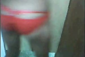 Exotic cam model is damn proud of her bushy snatch