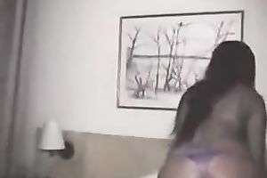 I could spend my entire day just watching my bootyful GF dancing