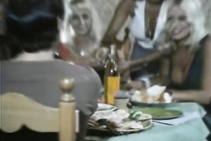 Two neat retro beauties demonstrate their beautiful wobblers