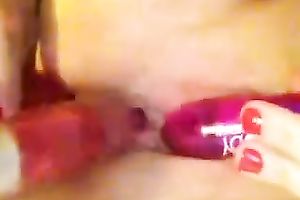 Me and my hubby have a fun toying my cookie and anus in homemade episode