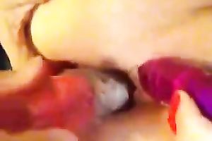 Me and my hubby have a fun toying my cookie and anus in homemade episode