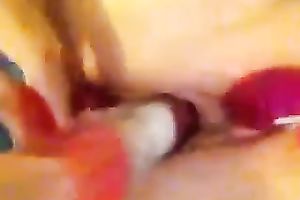 Me and my hubby have a fun toying my cookie and anus in homemade episode