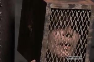 Sexy dark brown dish with well stacked body acquires a head box on