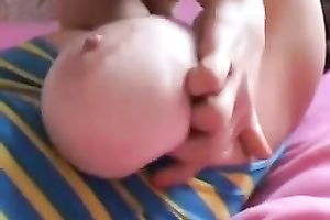 Amateur overweight milf girl flashes her biggest meatballs on cam