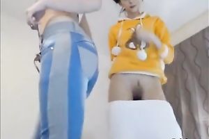 These cam temptresses are showing the entire world how nasty they can be